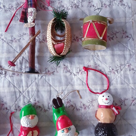 Lot of 16 Vintage Christmas Ornaments 50s 60s 70s 80s 90s - Picture 2 of 11